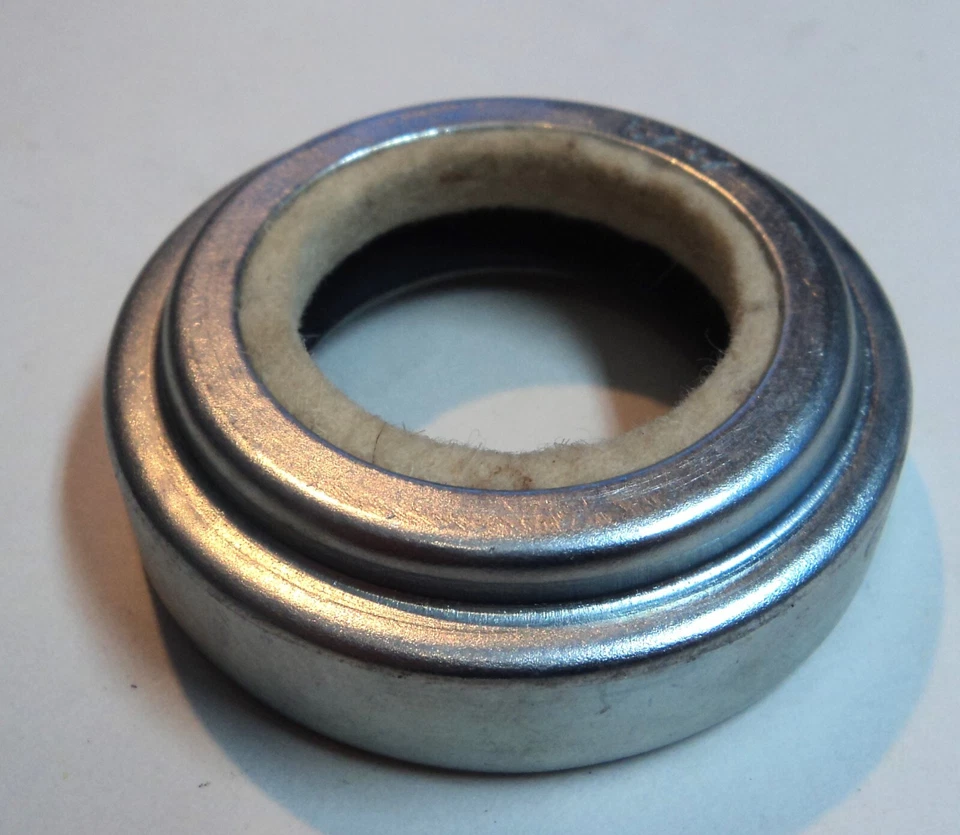 Новое уплотнение задней коробки передач 3 скорости для 6-цилиндрового Chrysler 1935-1939 600420 - Изображение 1 из 1