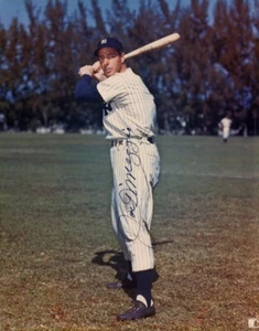 Joe Dimaggio Signed Autographed Photo New York Yankees PSA/DNA - Picture 1 of 3