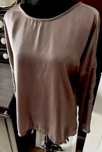 Apt 9 Womens LongSleeved Top M Frnt Silky Material,Back Tshirtlike,Mixed Media - Picture 1 of 9