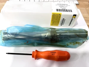 Kennametal 3-1/4′′ Max Bohrtiefe 4xD, 13/16′′ Durchmesser Wendeschneidplattenbohrer 152213 - Bild 1 von 3