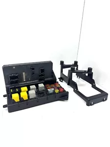 Mercedes Sprinter W906 Fuse Box With Mounting Frame A9069006203 - Foto 1 di 7