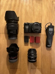 Sony Alpha A6300 4K E-Mount mit viel Zuberhör, 12mm,18-105, 50 - Bild 1 von 17