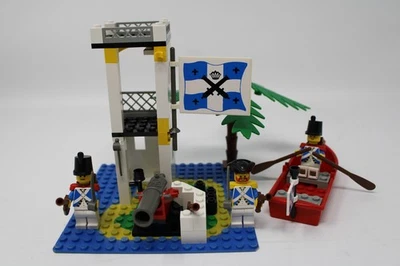 Lego Pirates - Soldiers - 6265 - Sabre Island -100% w/instructions/checklist - Image 1 of 4