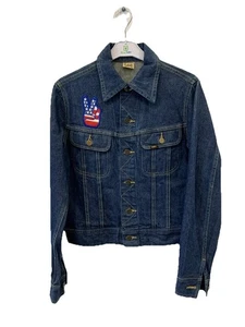Giacca Vintage Lee Denim USA Peace Patch Made in UK Taglia S (Petto 18") #Z71 - Foto 1 di 10