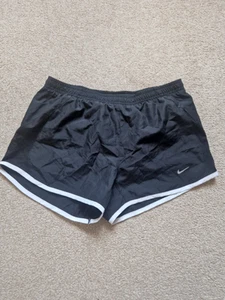 Womens Nike Black Activewear Shorts Size Small New - Picture 1 of 4