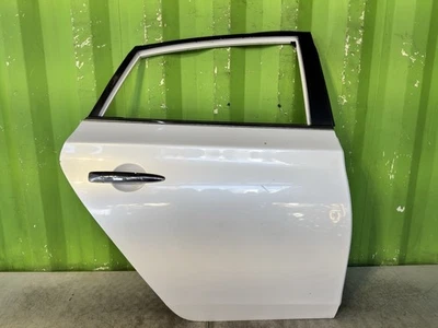 Carcasa puerta trasera derecha Nissan Sentra 2013 2014 2015 2016 2017 2018 2019 Foto 1 de 4