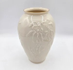 Lenox Elfenbein Porzellan Vase 24k Goldrand geprägt Iris Blumen 7,25" USA - Bild 1 von 6