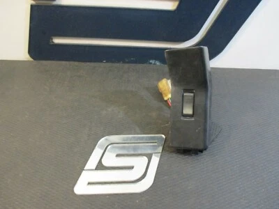 Interruptor de control de ventana lateral del pasajero Mitsubishi Starion ESi-R 1987 (defecto) Foto 1 de 4