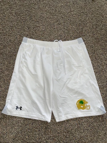 USED TEAM ISSUED NOTRE DAME FOOTBALL UNDER ARMOUR SHORTS 3XL Cover