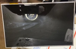 AU Optronics 15.5" Wide Screen Screen Panel 30 Pin B154EW01 K000033150 Toshiba - Picture 1 of 2