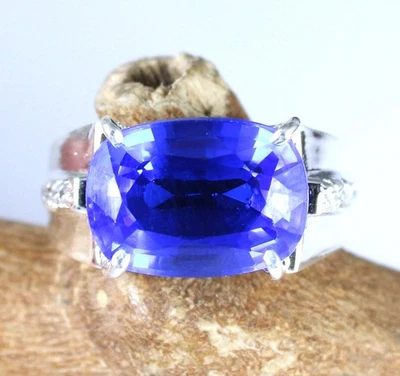 Anillo de cumpleaños natural de 16,09 quilates con cojín de tanzanita azul certificado con piedras preciosas para hombre Foto 1 de 4