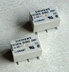 2 x SIEMENS V23026-D1005-X001 (V23026D1005X001) / 9V 1A (M3876) - Picture 1 of 2