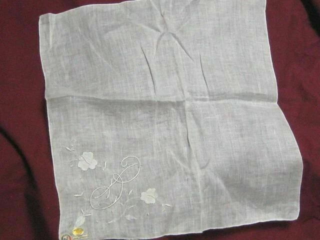Pañuelo de boda vintage Madeira blanco sobre blanco lino mono B sin usar con 3 etiquetas Foto 1 de 1