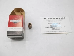 Guide Bushing 262001 for Briggs & Stratton 081231; 081232; 081251; 081252; 08133 - Picture 1 of 3