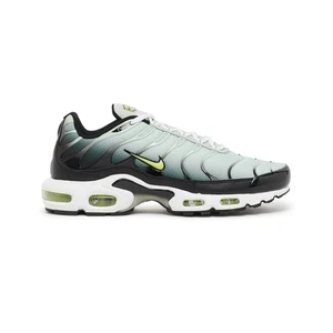 Nike Air Max Plus TN 'Black Bright Cactus' (2023) - Picture 1 of 8