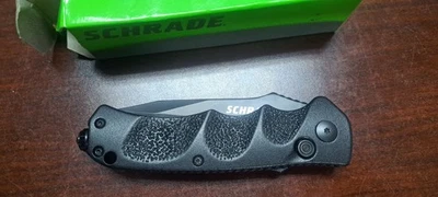Schrade SC60BTS 黑色 Tanto 不锈钢刀片按钮锁 — 第 1/4 张图片