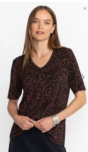 Johnny Was THE JANIE FAVORITE 3/4 SLEEVE V‑NECK TEE Cheetah Print Brown Sz XS - Picture 1 of 7