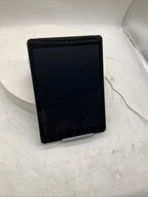 Apple iPad 5th Gen A1823 32 GB iOS 14.7.1 ( Wi-Fi + 4G ) Unlocked Space Gray - Image 1 of 4