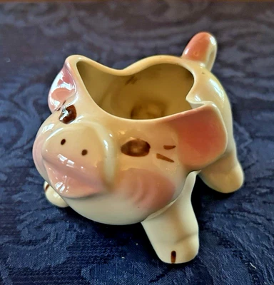 Vintage Shawnee Pottery Little Pig Planter White & Pink 3"x5" - Image 1 of 4