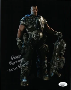 Auténtica foto firmada a mano "GEARS OF WAR Adam Fenix"" 8x10 JSA Certificado de autenticidad - Imagen 1 de 2