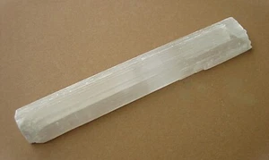 Asta di selenite pietra grezza 47 g vetro di Maria 12 cm a forma di asta dal Marocco - Foto 1 di 5