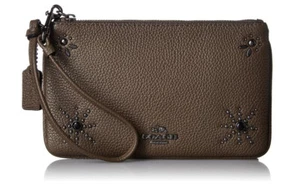 NWT COACH Pebble Leather Western Rivets Medium Wristlet Dark Fatigue/Olive 56530 - Picture 1 of 5