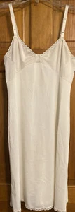 Vintage Shadowline Full Slip Lingerie Size 36 Cream Adjustable straps Nylon - Picture 1 of 7