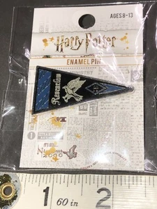 Prendedor de la casa de Harry Potter Hogwarts banderín Garra de cuervo NUEVO - Imagen 1 de 4