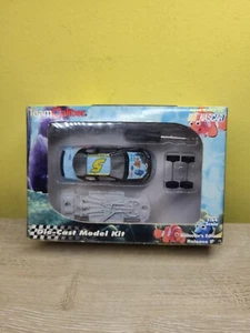 Terry Labonte #5 Finding Nemo NASCAR Team Caliber 1/64 Die Cast Model Kit New - Picture 1 of 14