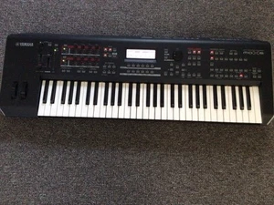 YAMAHA ´´ MOX6 ´´ , sauber und gepflegt , 100% o.k. ! - Bild 1 von 7