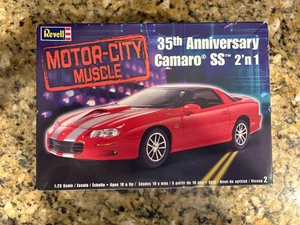 REVELL CAMARO SS 35TH ANNIVERSARY 1/25 SCALE MODEL KIT 85-2380 NEW - Picture 1 of 5