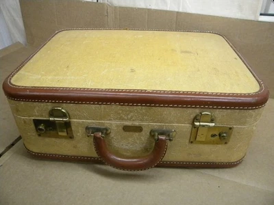 MCM Vintage ARFLITE Hardshell Tan & Brown 1940’s Leather Suitcase ~ No Key ~ - Image 1 of 4