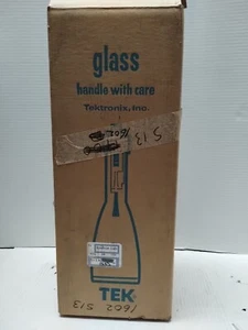 Tektronix 154-0565-00 CRT For Analog Oscilloscopes. NEW - Picture 1 of 5