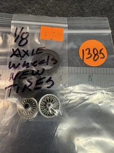 Vintage Stormbecker 1/32 Slotcar Reifen und Räder: Räder - gebraucht / REIFEN NEU - Bild 1 von 4