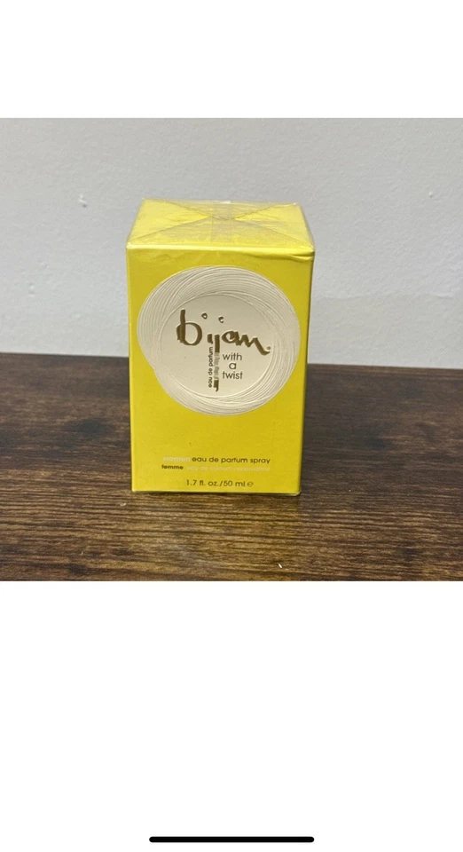 Bijan With A Twist 1,7 fl. oz Eau De Parfum Spray Para Mujer Por Bijan Sellado Foto 1 de 2