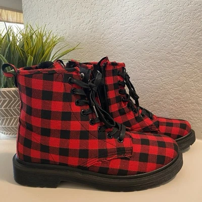 NUEVAS Botas Pierre Dumas Mujer’s Cremallera Rojo Cuadros Talla 9 Foto 1 de 4