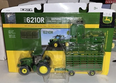 ERTL JOHN DEERE 6210R CON EMPACADORA 338 Y VAGÓN DE HENO 1/64 Foto 1 de 4