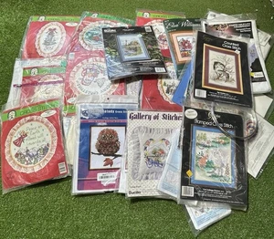 Lot Cross Stitch Kits Christmas Golden Bee Elsa Williams Bucilla Colortex Vtg - Picture 1 of 7