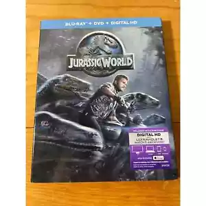 Jurassic World (Blu-Ray, Digital HD DVD) with Slipcover Chris Pratt - Picture 1 of 3