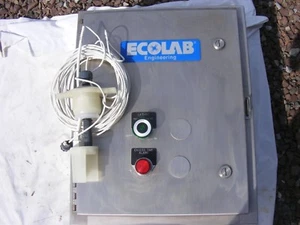 ECOLAB Single Level Feed Wash Down Station w/Safety Timer 31914-E01 SS Enclosure - Picture 1 of 12