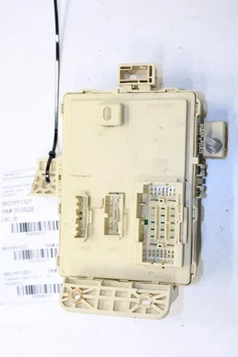 Соединительный блок реле предохранителя приборной панели салона Hyundai Tucson Value 2,0 л 19–21 годов выпуска - Изображение 1 из 4