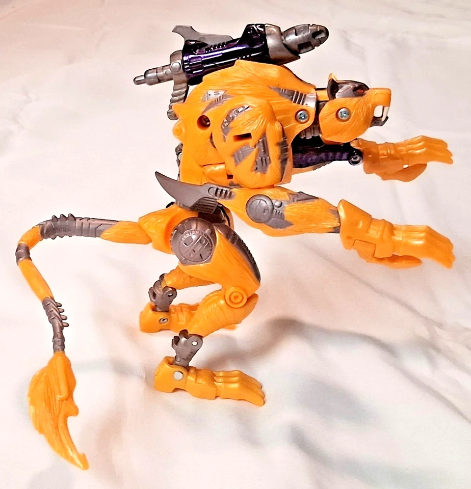 1999 Transformers Beast Wars Transmetals 2 Cheetor Complete - Image 1 of 4