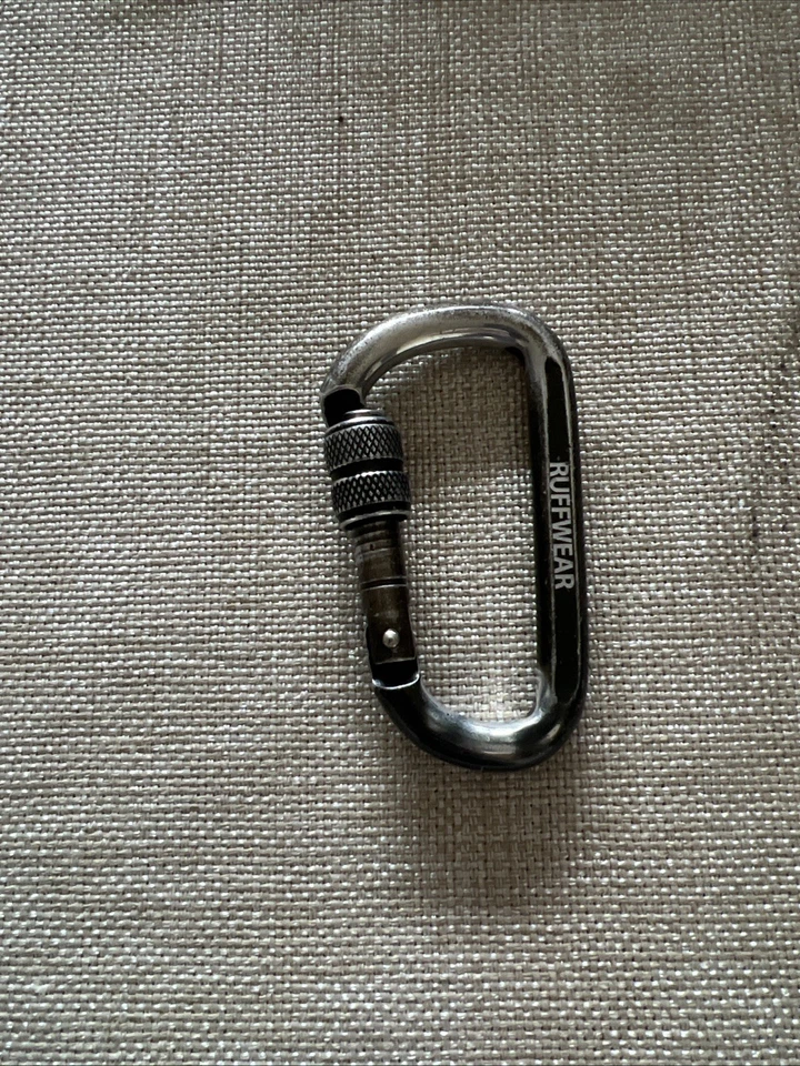 Ruffwear Locking Mini Carabiner For Dog Rope Knot-a-Leash or Key Chain - Image 1 of 2
