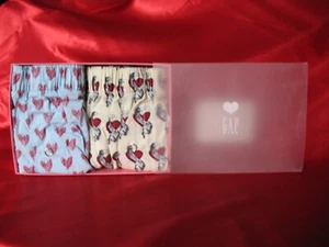 NIP Gap Kids Boy’s Cotton Boxer Briefs Blue Yellow Red Hearts 2 Pair Size M 8 - Picture 1 of 7