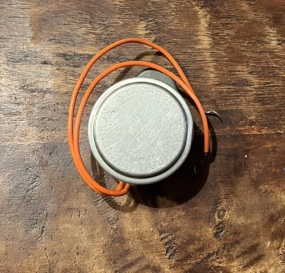Synchron Clock Motor - Image 1 of 2