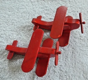 VINTAGE - VERA - WOOD - RED BIPLANE / AIRPLANE - NAPKIN RINGS HOLDERS - SET OF 2 - Picture 1 of 12