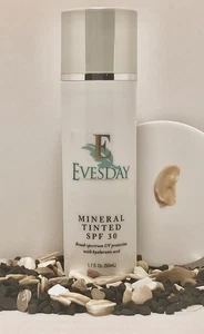 EvesDay - SPF30 TINTED MOISTURIZING CREAM - Picture 1 of 1