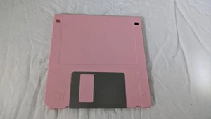 vintage pink floppy disc 3.5 for display - Afbeelding 1 van 2