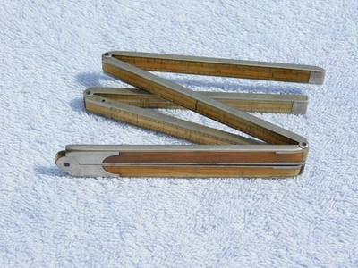 Винтажная 24-дюймовая ШЕСТИКРАТНАЯ немецкая складная линейка в серебряном переплете с арочным соединением - Изображение 1 из 4