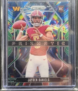 2024 NFL Panini Prizm Jayden Daniels 3 Green Refractor RC Washington Commanders - Picture 1 of 2